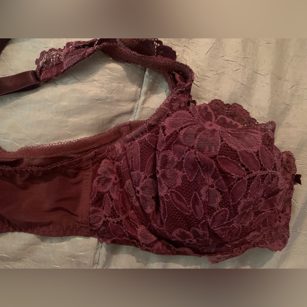 Victoria’s Secret underwire bra 36 C